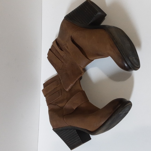 Lucky brand Tommie ankle boots women 7.5M  leather  pull on adjustable buckle - Picture 9 of 15